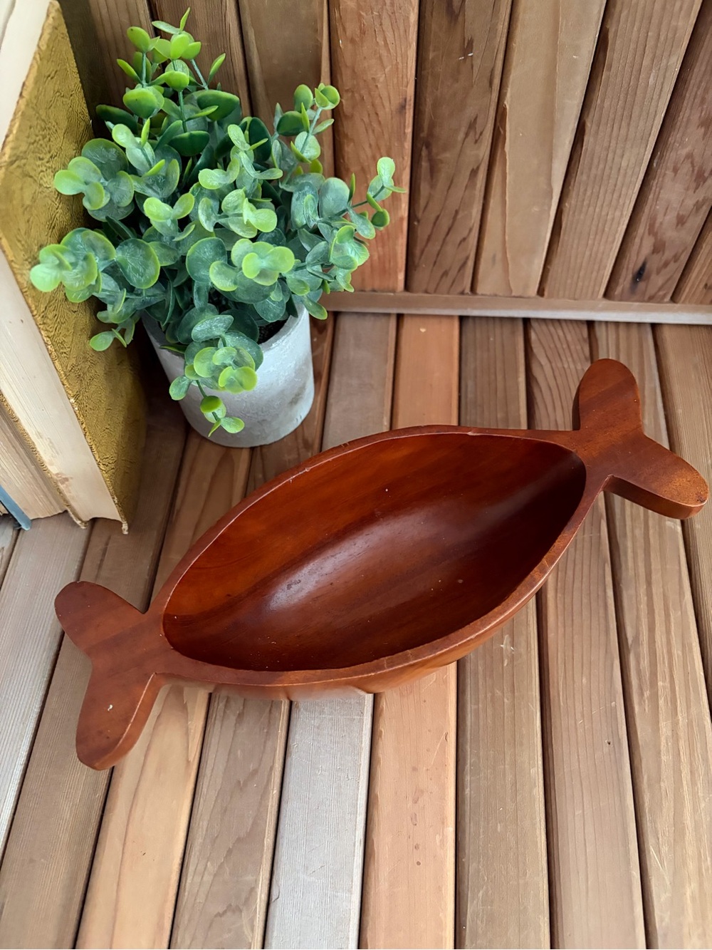 Vintage Hand-Carved Monkey Pod Wood Fish Bowl Dish, MCM Catchall